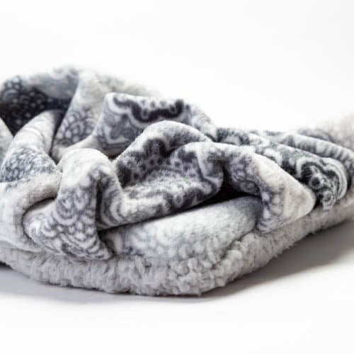 Nesting Bed - Grey Medallion Plush Fleece